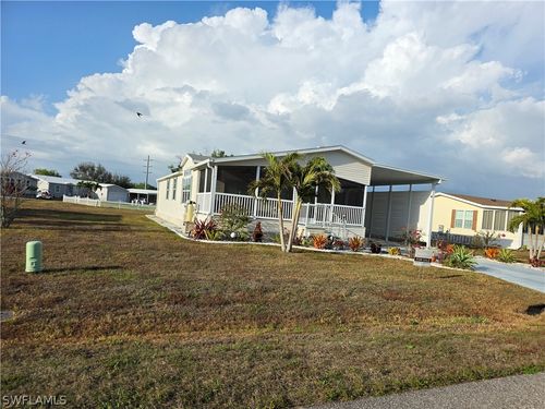 9777 Creekwood Ln, FORT MYERS, FL, 33905-5134 | Card Image