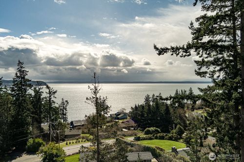 1623 Polnell Rd, Oak Harbor, WA, 98277-8638 | Card Image