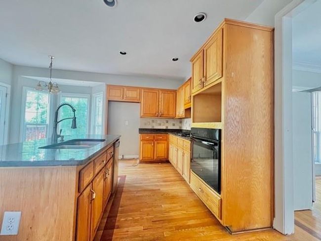 1272 Killian Way Sw, House other with 5 bedrooms, 4 bathrooms and null parking in Lilburn GA | Image 7
