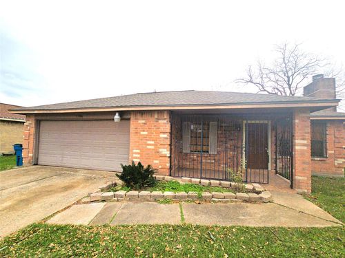 13806 Long Glen Dr, Houston, TX, 77039-2448 | Card Image