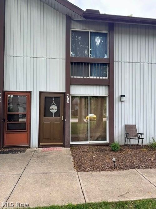 1604-796 Pipes Ct, Sagamore Hills, OH, 44067-2362 | Card Image