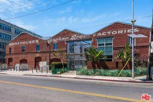 206-527 Molino St, Los Angeles, CA, 90013 | Card Image
