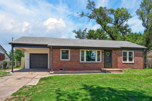 2422 W Greenfield St, Wichita, KS, 67217 | Card Image