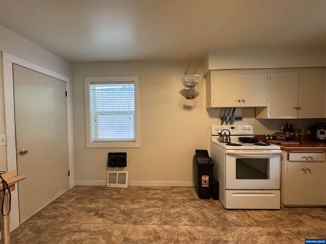 262 W Main St, Home with 5 bedrooms, 0 bathrooms and null parking in Alsea OR | Image 21