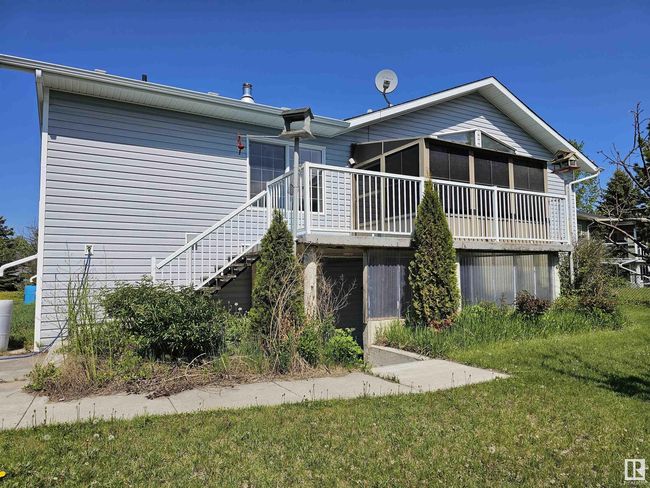 492 Stanley Close, House other with 5 bedrooms, 3 bathrooms and null parking in Spring Lake AB | Image 35
