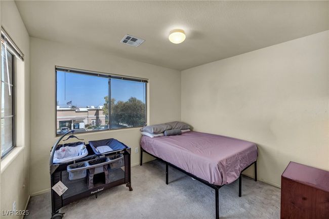 8421 Cheerful Brook Ave, House other with 5 bedrooms, 3 bathrooms and null parking in Las Vegas NV | Image 8