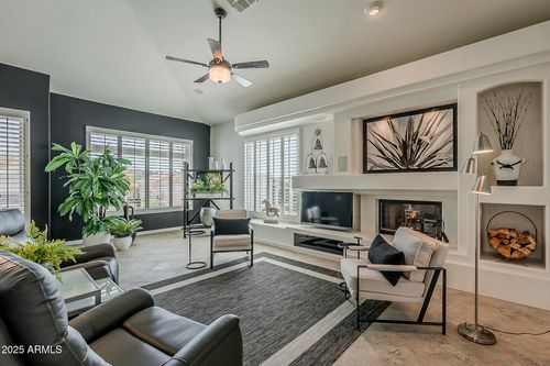 29-6334 E Viewmont Dr, Mesa, AZ, 85215-7778 | Card Image