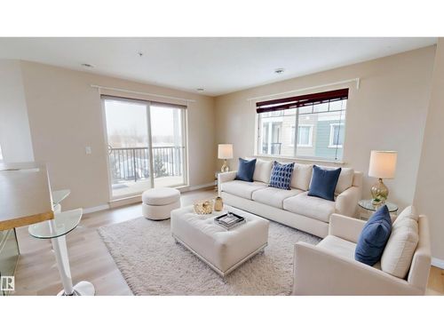 6925 199 St Nw, Edmonton, AB, T5T3X8 | Card Image