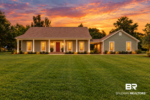 17195 County Road 68, Loxley, AL, 36551-3221 | Card Image