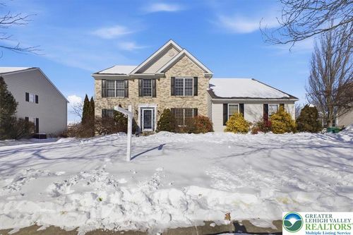 2301 Goldenrod Dr, Macungie, PA, 18062-8957 | Card Image