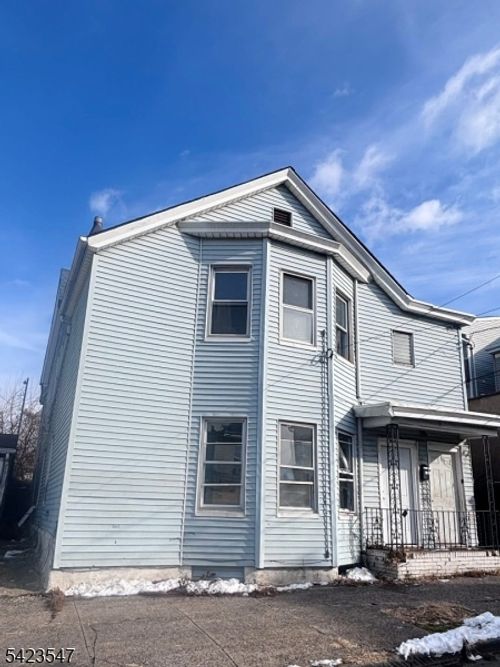 9 Sparrow St, Paterson, NJ, 07524-1929 | Card Image