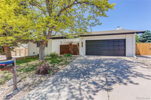 2669 S Moline Ct, Aurora, CO, 80014-1831 | Card Image
