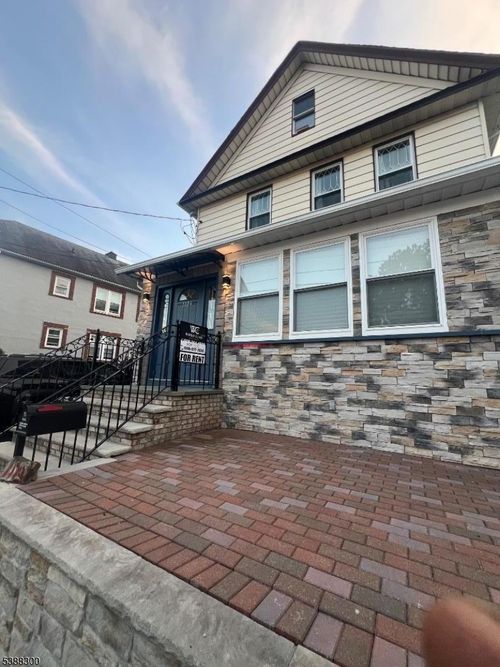 2-1124 Drake Ave, Roselle, NJ, 07203-2850 | Card Image