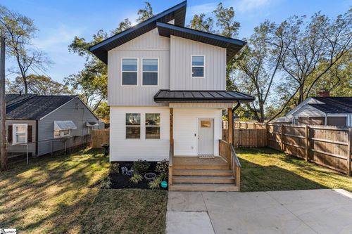 a-109 A Oak St, Greenville, SC, 29611-4121 | Card Image