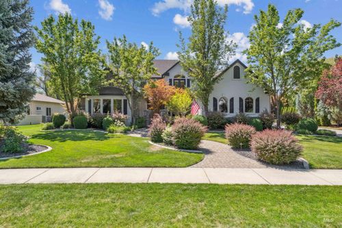 813 W Bankside Dr, Eagle, ID, 83616-5883 | Card Image