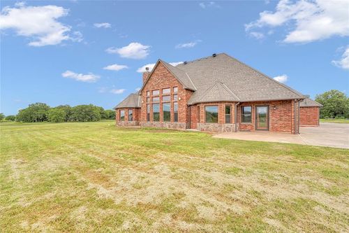 21698 Sw Coombs Rd, Cache, OK, 73527-4918 | Card Image
