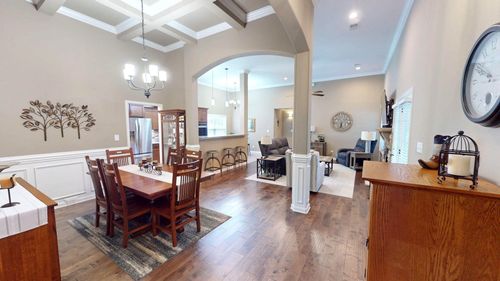 883 Terraceside Cir, Clarksville, TN, 37040-6175 | Card Image