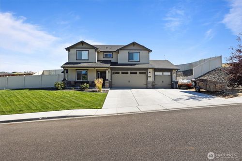 4019 Queen St, West Richland, WA, 99353-7023 | Card Image