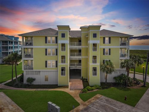 unit-103-4241 Pointe West Dr, Galveston, TX, 77554-3046 | Card Image