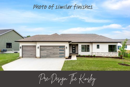208 N 15th St, Le Claire, IA, 52753-9217 | Card Image
