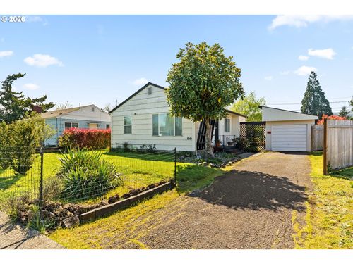 1649 G St, Springfield, OR, 97477-4227 | Card Image