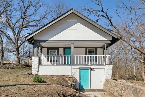 5822 Agnes Ave, Kansas City, MO, 64130-3910 | Card Image