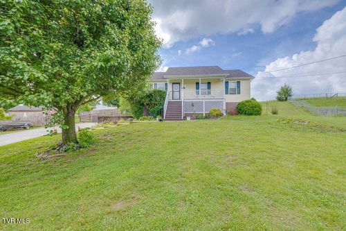 18 Audrey Ln, Jonesborough, TN, 37659-6194 | Card Image