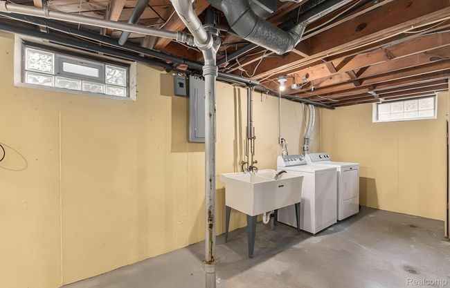 Basement | Image 11