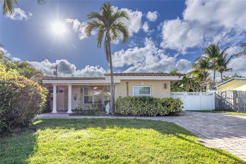 743 Se 10th Ter, Deerfield Beach, FL, 33441-5727 | Card Image