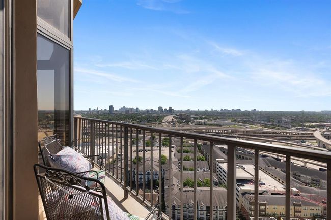 APT-2404 - 3350 Mccue Rd, Condo with 3 bedrooms, 3 bathrooms and 2 parking in Houston TX | Image 19