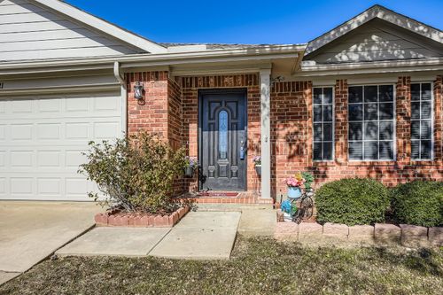 5121 Meridian Ln, Fort Worth, TX, 76244-5917 | Card Image
