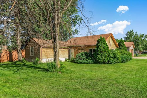 302 3rd Ave N, Bowlus, MN, 56314-4101 | Card Image