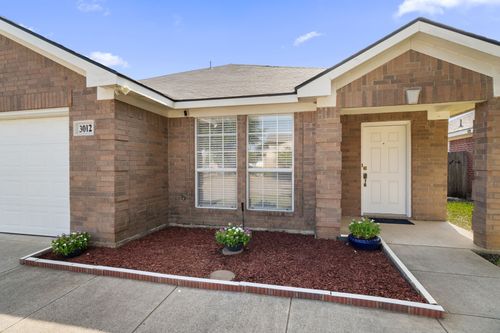 3012 Silent Creek Trl, Hurst, TX, 76053-7536 | Card Image