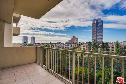1008-2170 W Century Blvd, Los Angeles, CA, 90044-3106 | Card Image