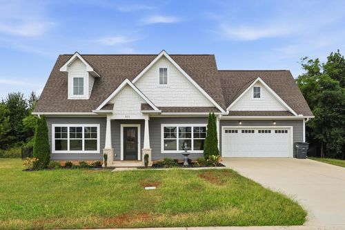 511 Bishop Ln, Cookeville, TN, 38506-1014 | Card Image