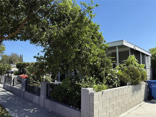 8746 Chester St, Paramount, CA, 90723 | Card Image