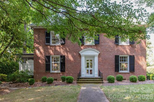 213 Union St N, Concord, NC, 28025-4735 | Card Image