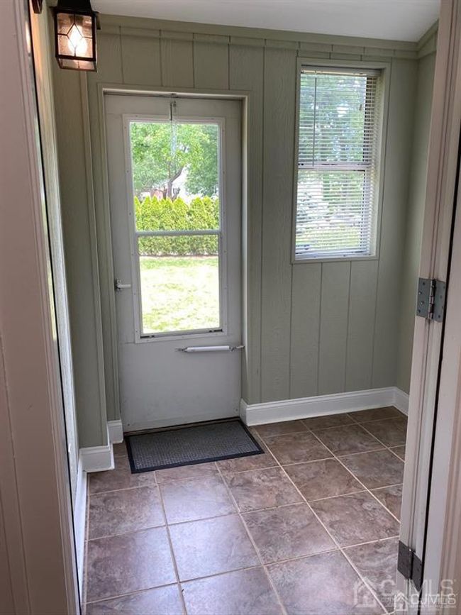 48 Mccoy Ave, Townhouse with 2 bedrooms, 1 bathrooms and null parking in Metuchen NJ | Image 7