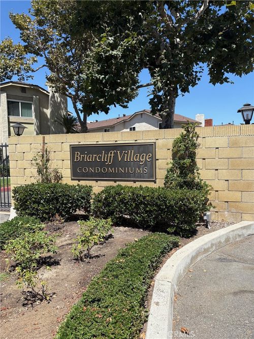 16-16916 Stoneglass, Tustin, CA, 92780 | Card Image