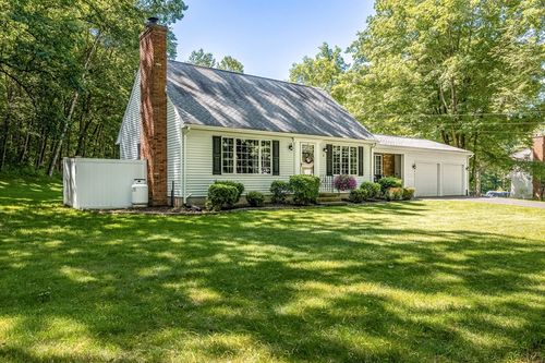 9 Branch Rd, Wilbraham, MA, 01095-2617 | Card Image