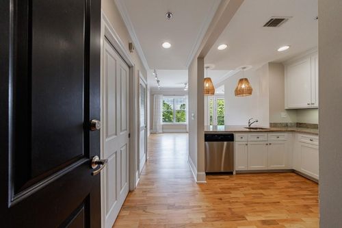 unit-620-2255 Peachtree Rd Ne, Atlanta, GA, 30309-1171 | Card Image