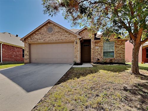 8624 Tumbleweed Dr, Cross Roads, TX, 76227-3887 | Card Image