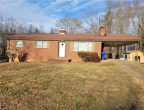 128 Mystery Ln, Mount Airy, NC, 27030-2871 | Card Image