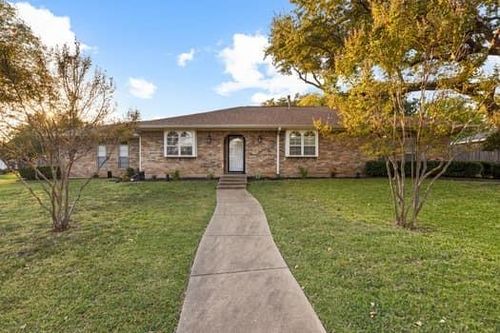 1101 Waterview Lane, Desoto, TX, 75115 | Card Image