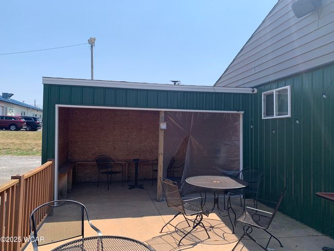 1031 Findlay Rd, Home with 0 bedrooms, 2 bathrooms and 15 parking in Lima OH | Image 5