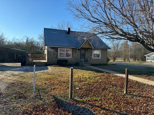 300 Swan Ave, Hohenwald, TN, 38462 | Card Image