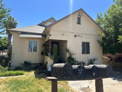 606 L St, Bakersfield, CA, 93304-2141 | Card Image