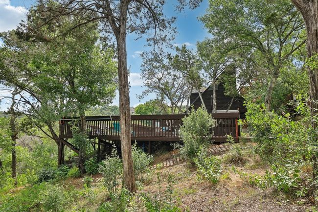 1002 Jousting Pl, House other with 3 bedrooms, 3 bathrooms and 4 parking in Austin TX | Image 35
