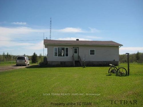 23 Concession 18, Val Rita Harty, ON, P0L2G0 | Card Image
