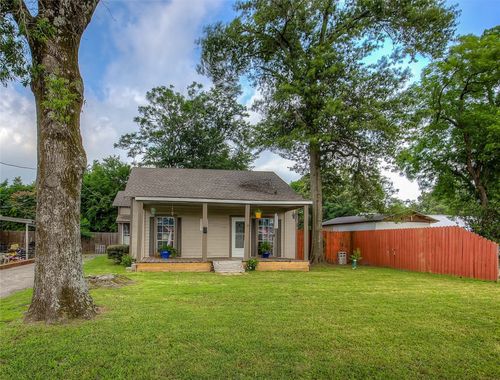 222 Ponder St, Sulphur Springs, TX, 75482-2432 | Card Image